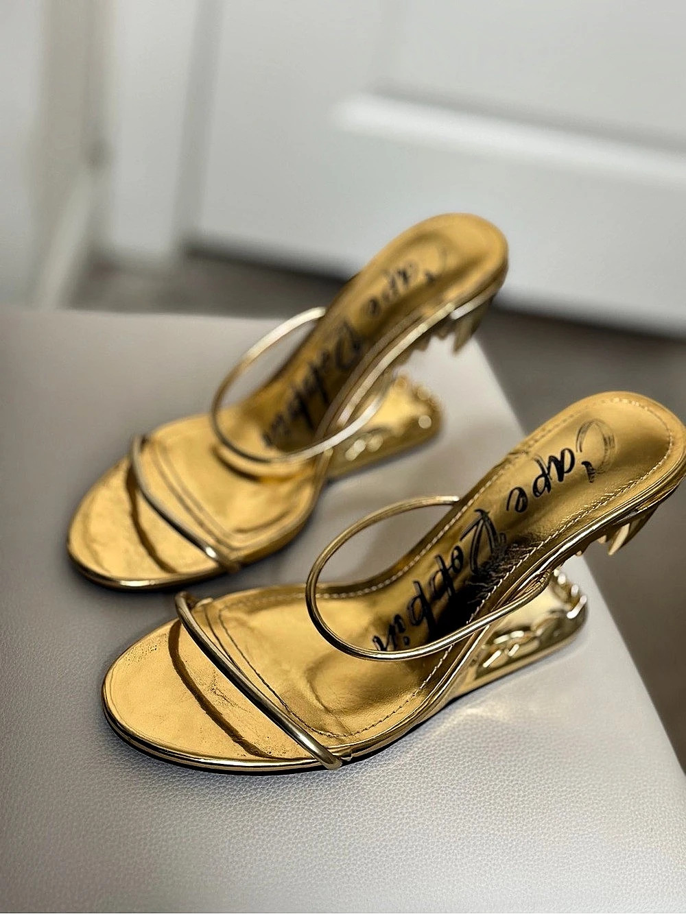 Cape Robbin Kadin Gold Teeth Sandal Gold Sandals